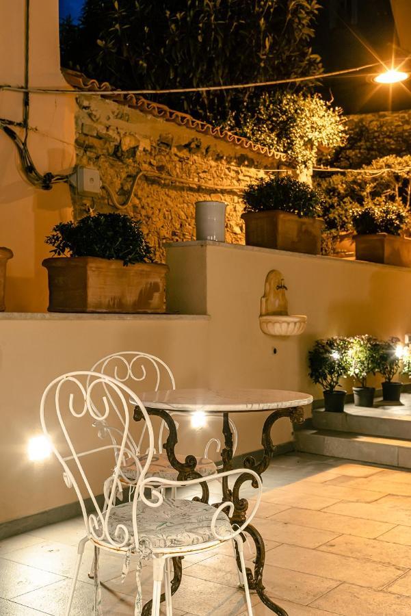 De Gulia Charme And Relax Bed and Breakfast Castellabate Εξωτερικό φωτογραφία